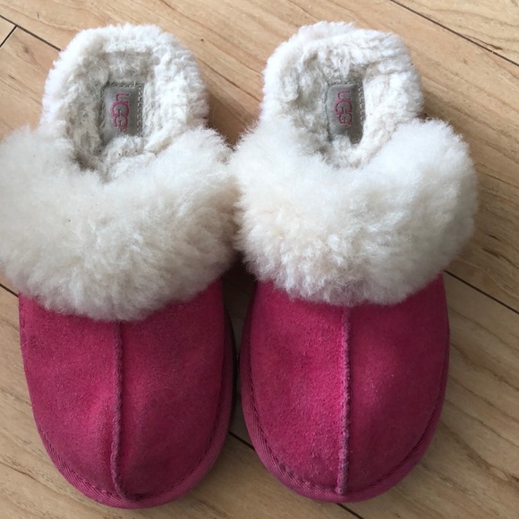 girls pink uggs